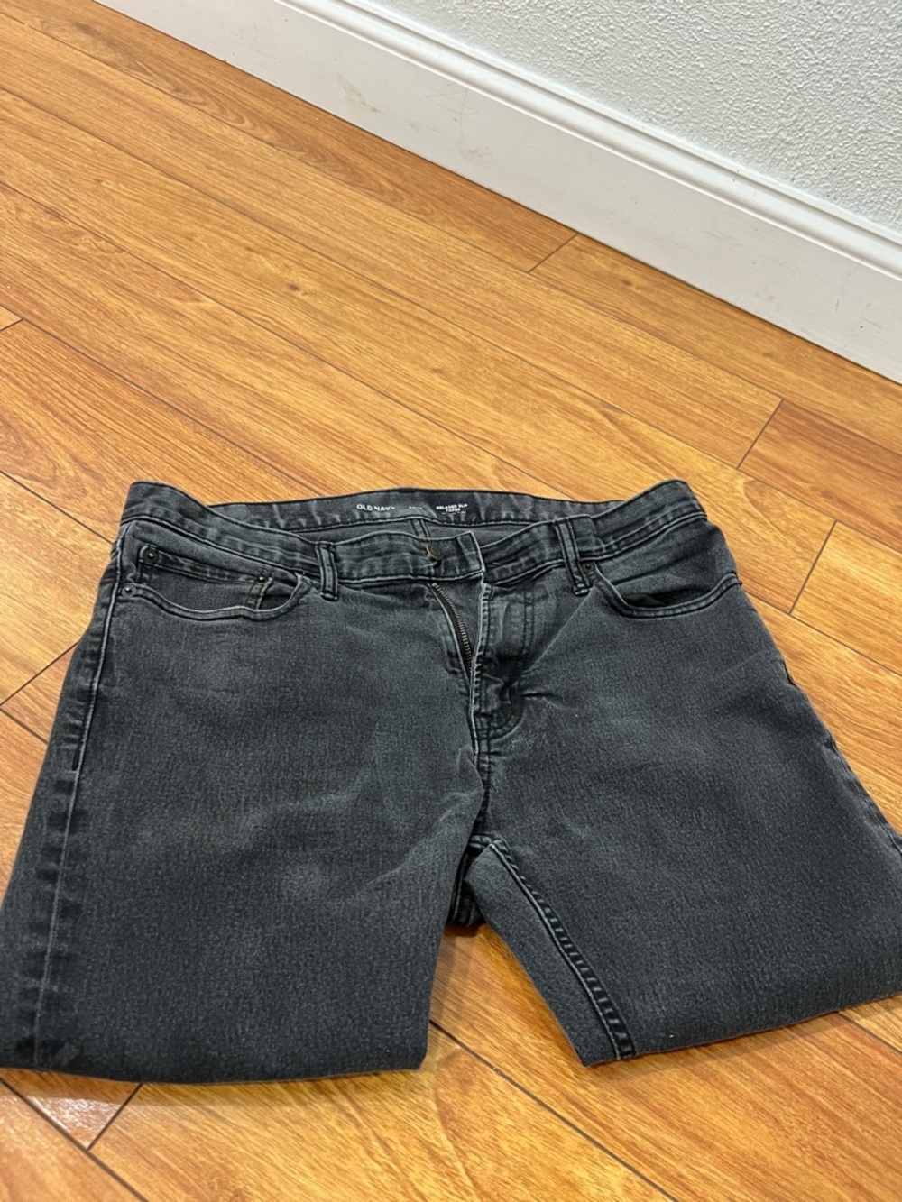 Old Navy Men's Washed Black Relaxed Jeans